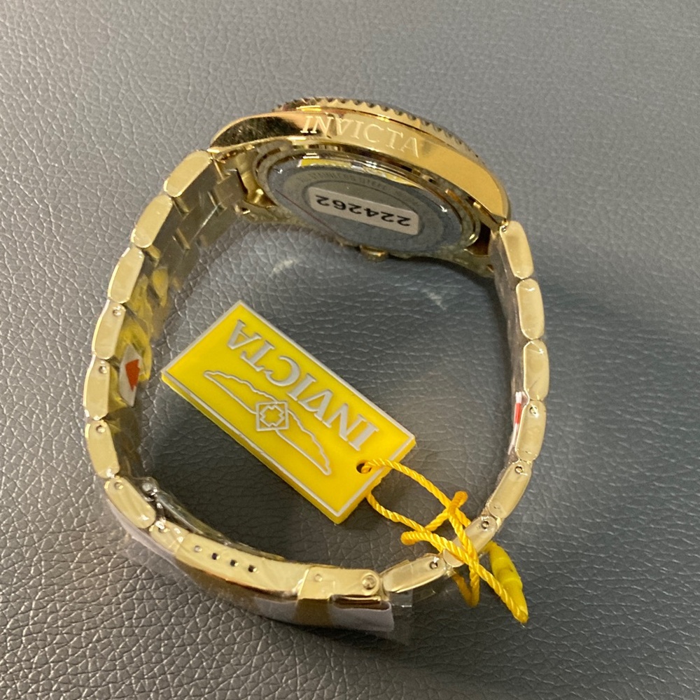 Invicta Pro Diver NY Yankees Edition Men's Watch - 43mm - Picture 4 of 7